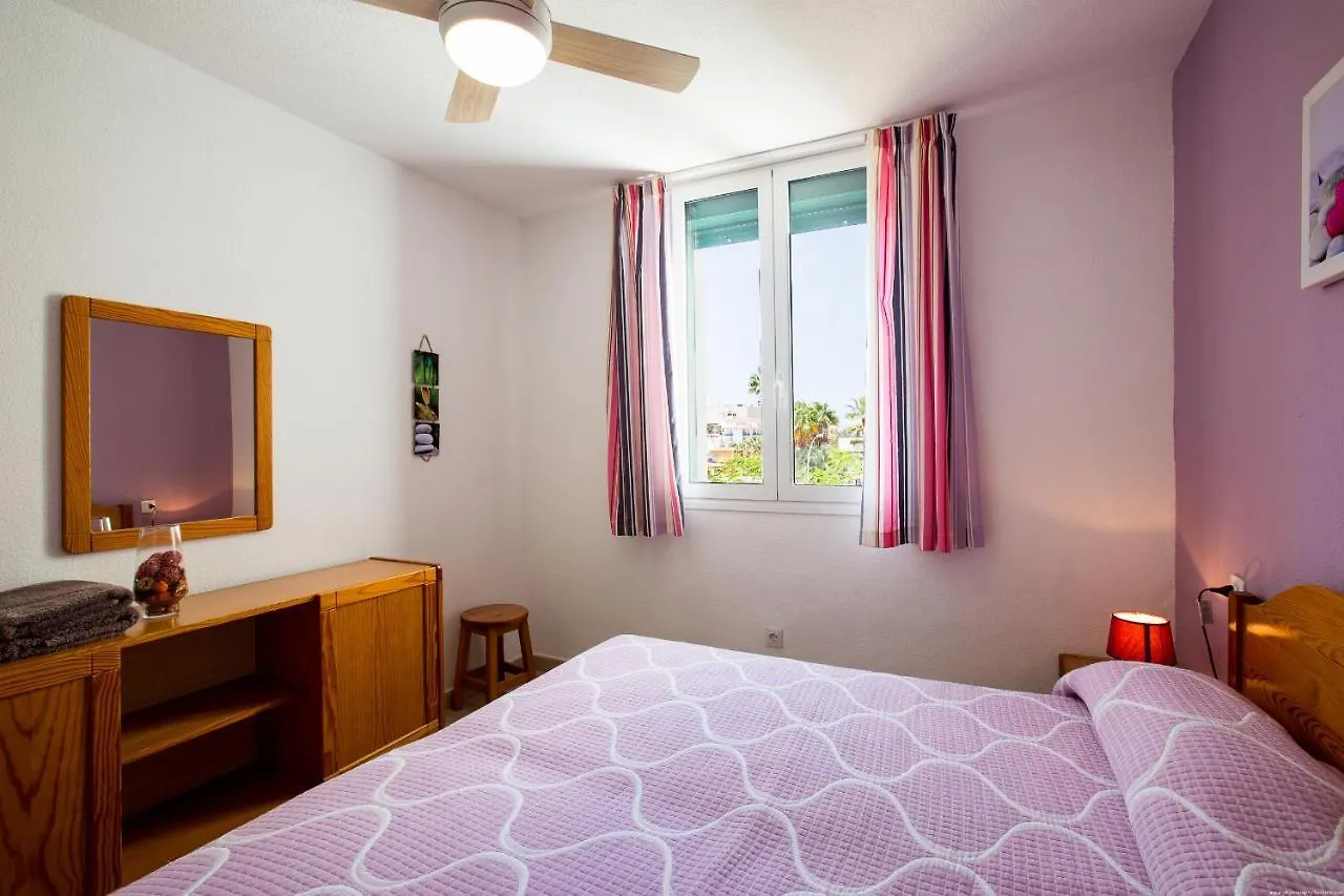 Go2Tenerife Appart'Nido Famille - Piscine & Plage Apartment Playa de las Americas